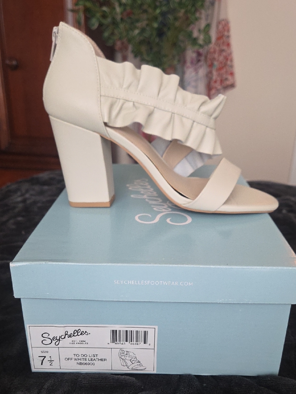 Seychelles Off-White Ruffle Block Heel Sandals